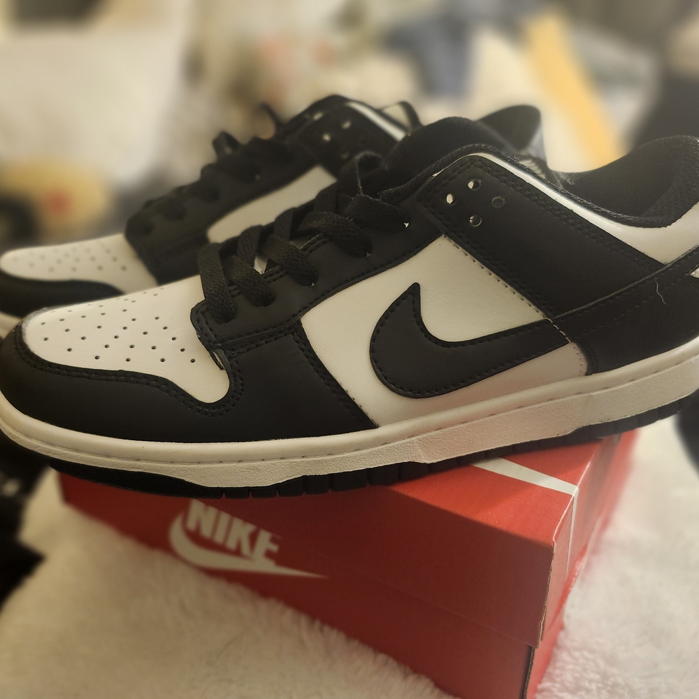 Nike Panda Low Dunks Mens 8.5